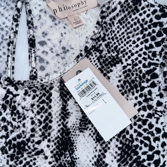 Blouse - Picture 2 of 6